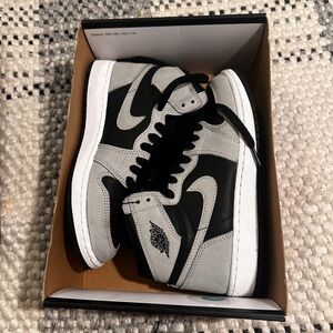Jordan Men's Grey and Black Sneakers